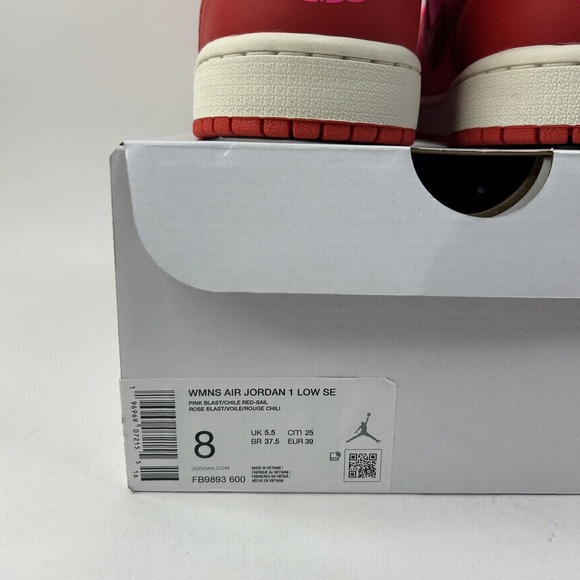 Nike Shoes Air Jordan 1 Low SE WMNS “Pink Blast/Valentine’s Day” 2024 - Picture 5 of 5
